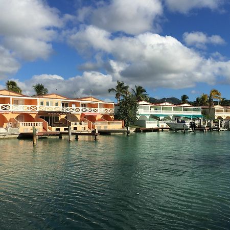 Antigua Chiama Italia Villas Jolly Harbour 外观 照片