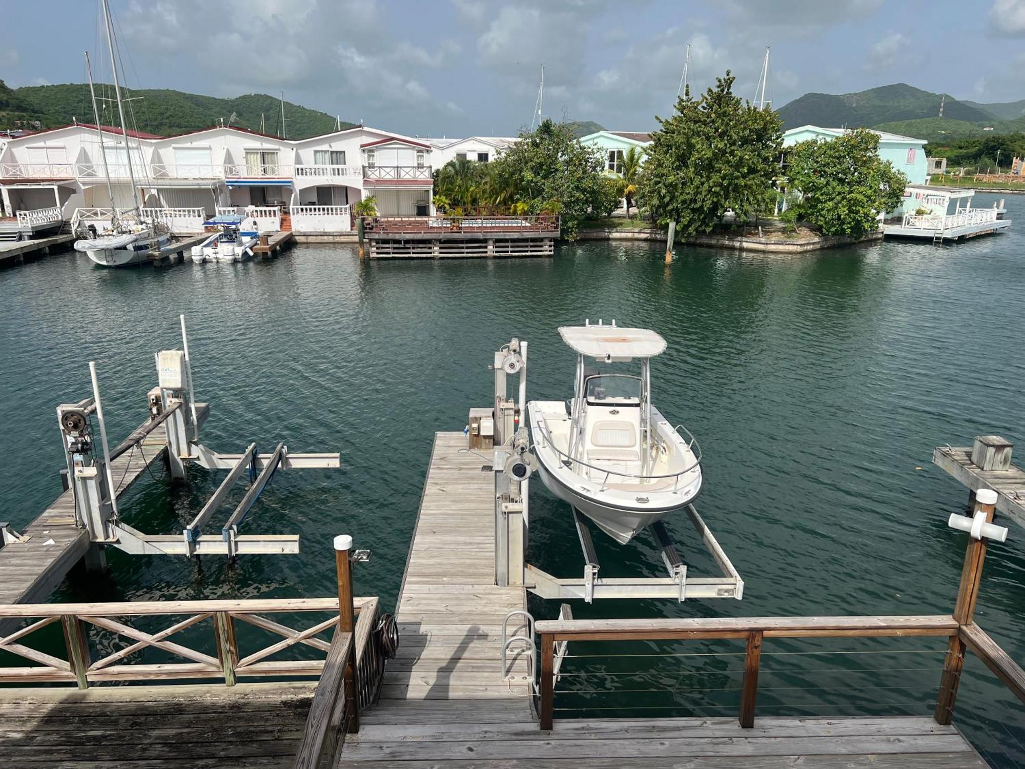 Antigua Chiama Italia Villas Jolly Harbour 外观 照片