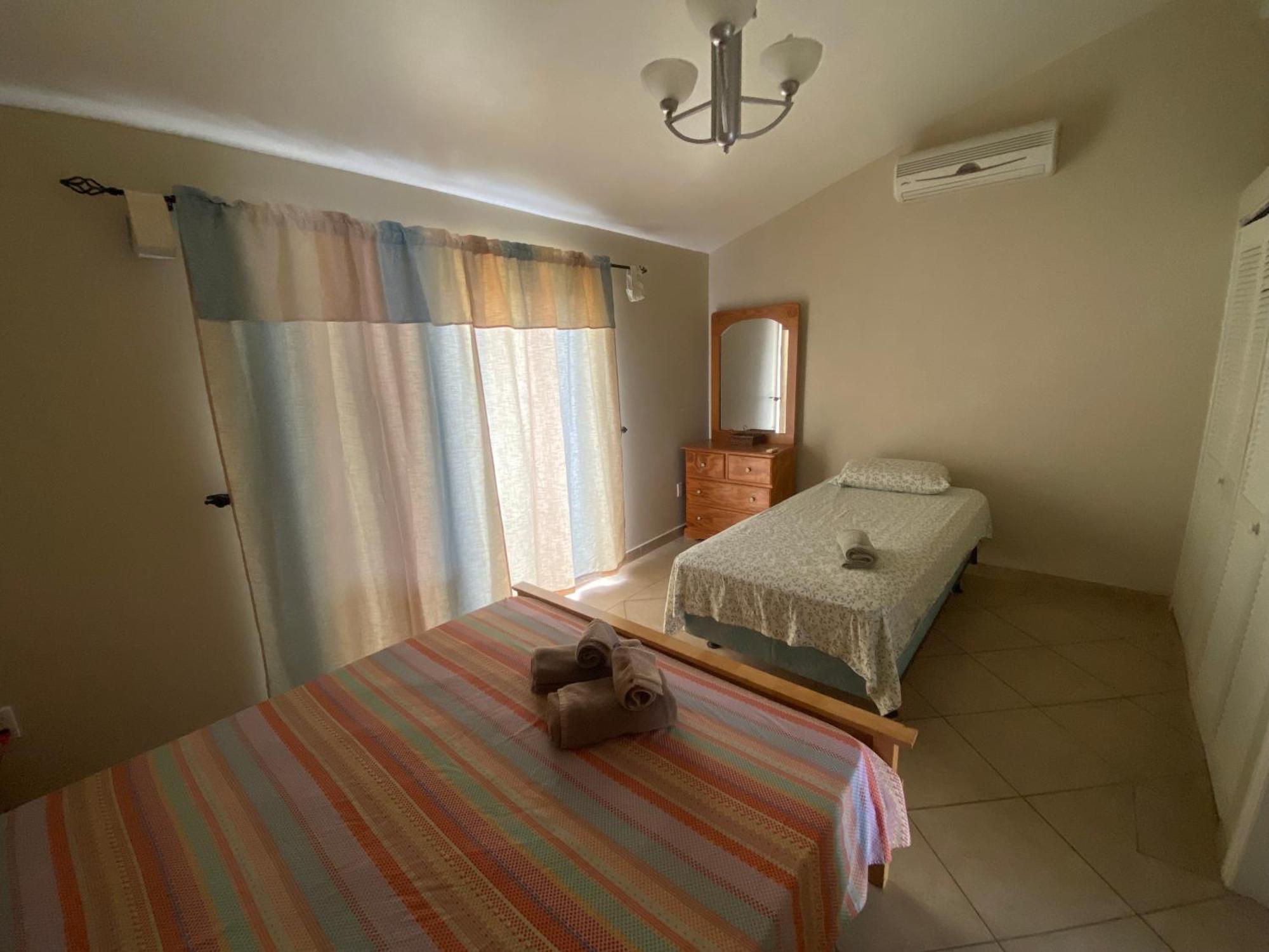 Antigua Chiama Italia Villas Jolly Harbour 外观 照片