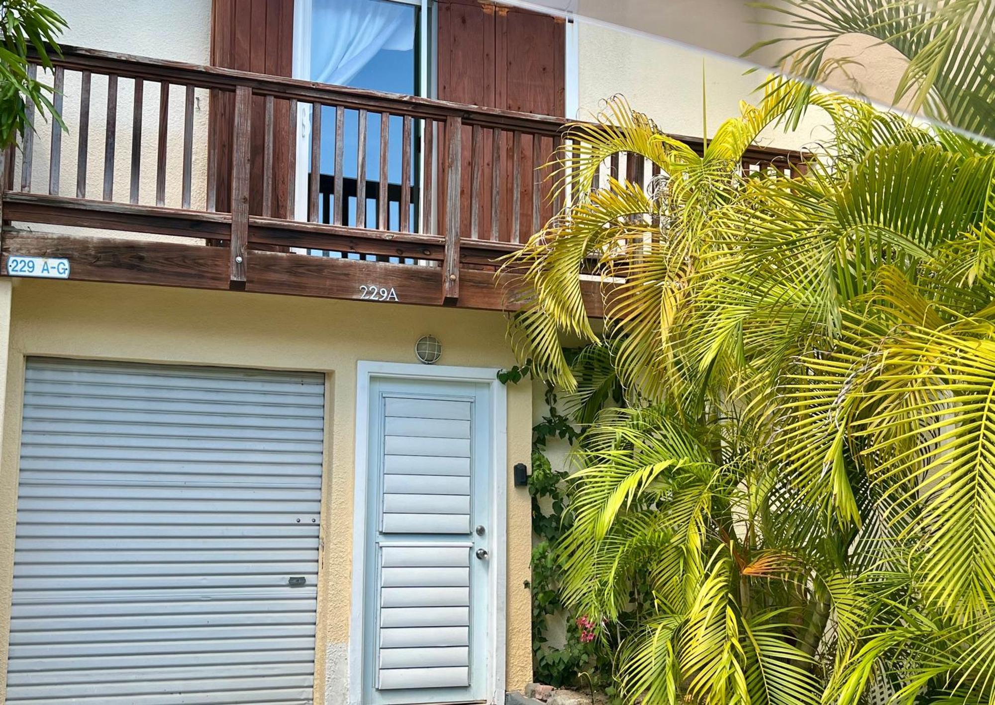 Antigua Chiama Italia Villas Jolly Harbour 外观 照片