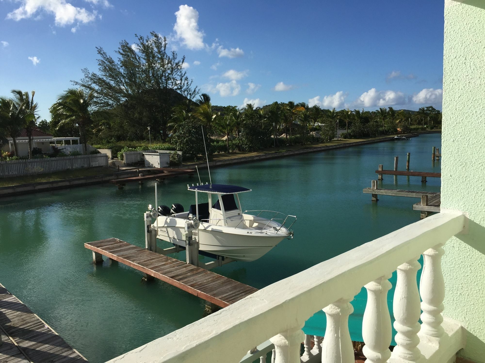 Antigua Chiama Italia Villas Jolly Harbour 外观 照片